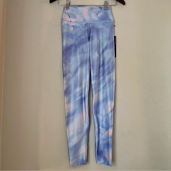 NWT | Wear it to Heart | Blue and White Design Leggings | S - Picture 1 of 8